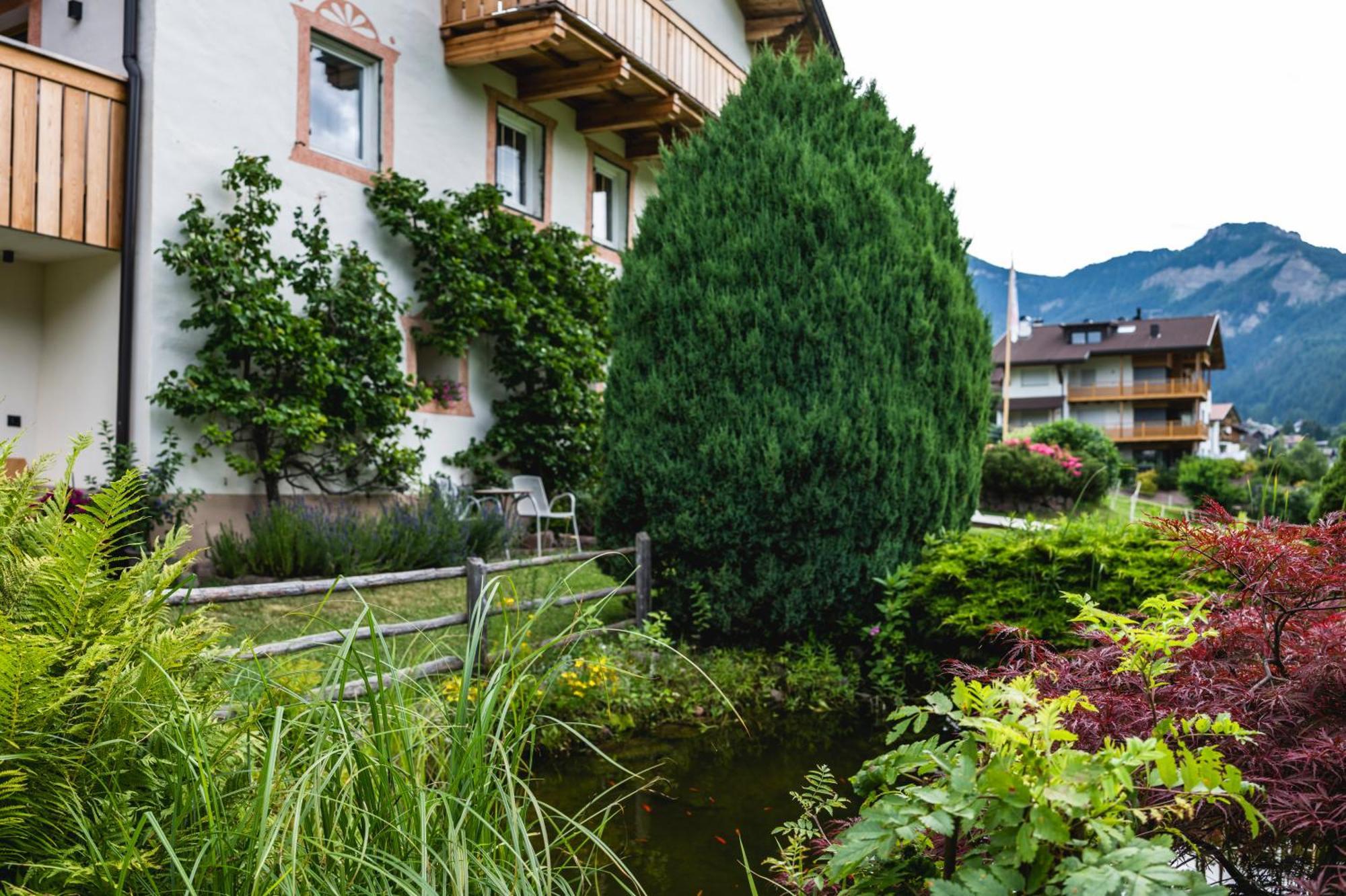 Sule Hof Agriturismo St. Ulrich in Gröden Exterior foto